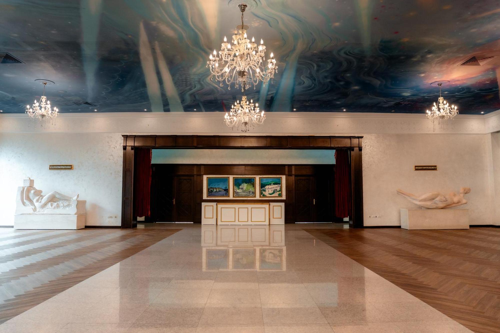 Grand Hotel Sofianu Râmnicu Vâlcea Exterior foto
