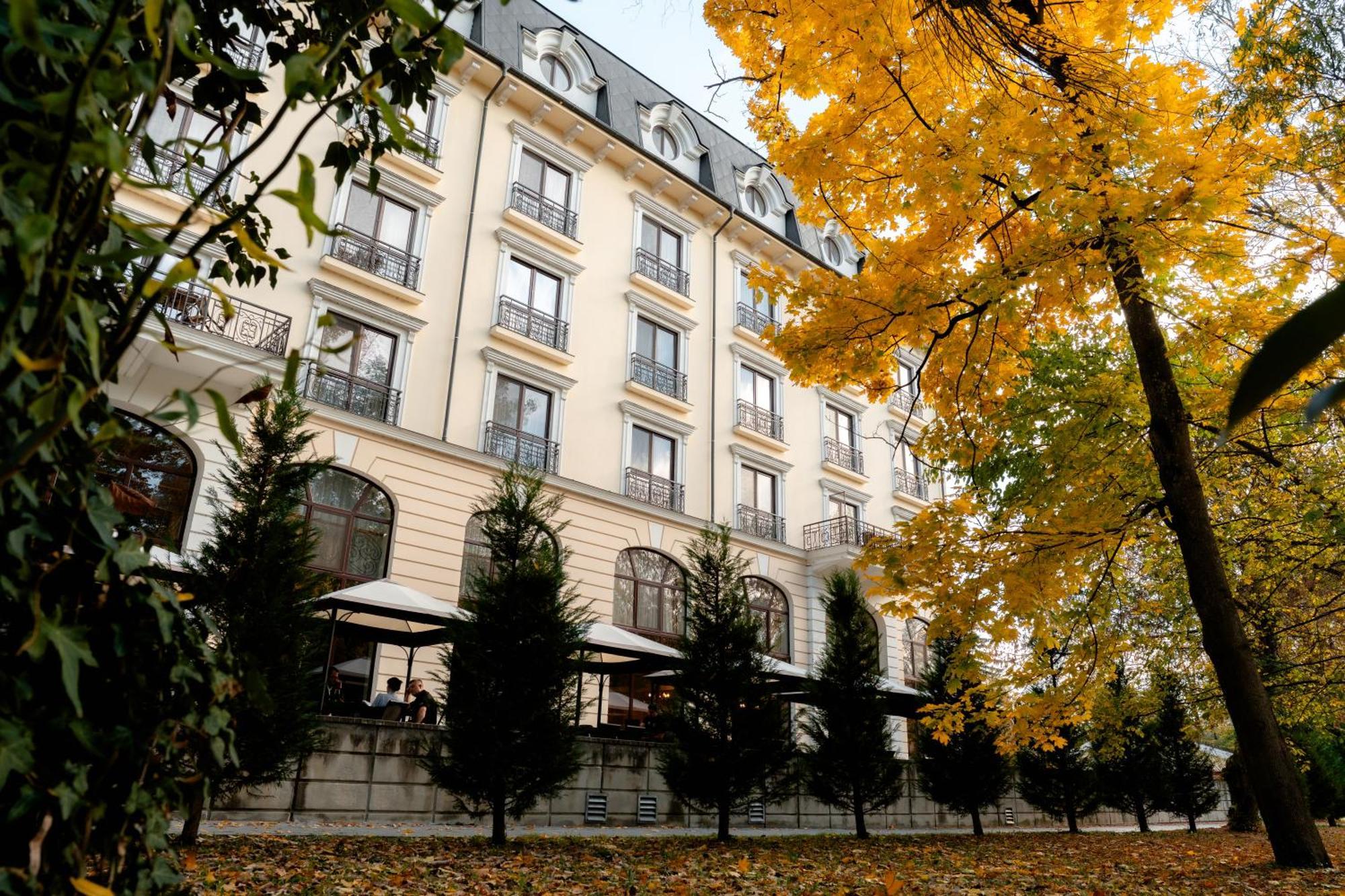 Grand Hotel Sofianu Râmnicu Vâlcea Exterior foto